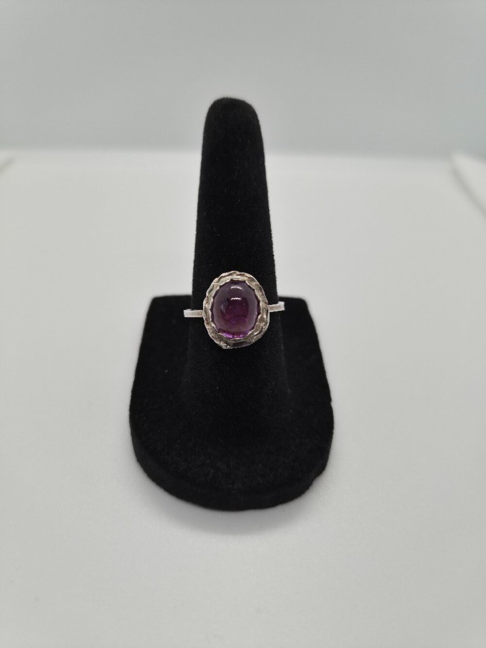 Sterling Silver 925 Amethyst Ring Oval Cab Size 6.75